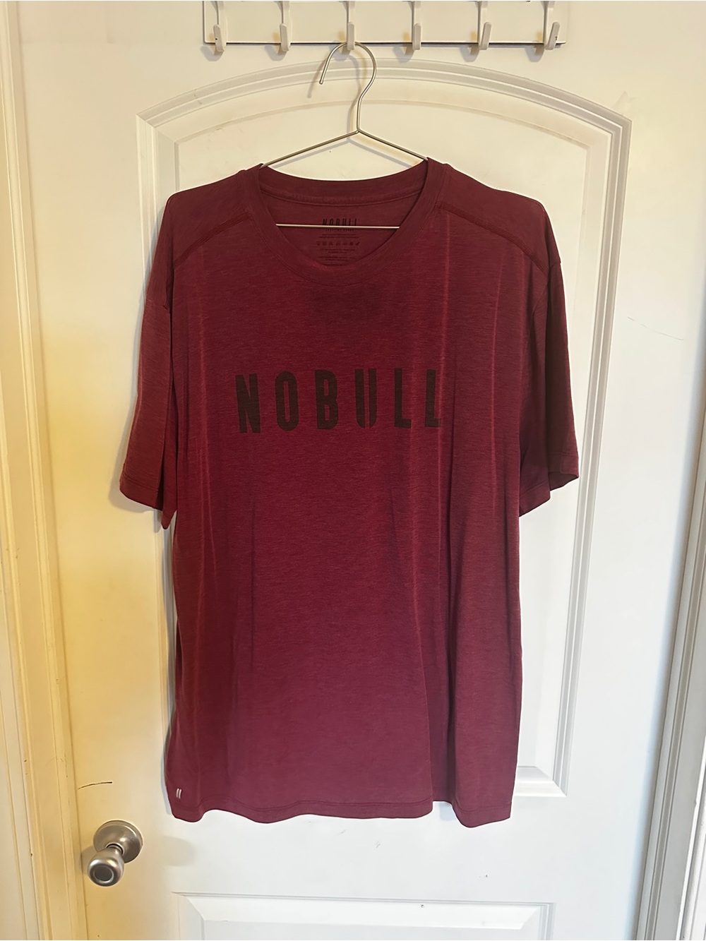Nobull t-shirt XL (dark red)